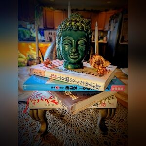 Green Buddha Head Sculpture Nightlight With Genuine Japanese Books